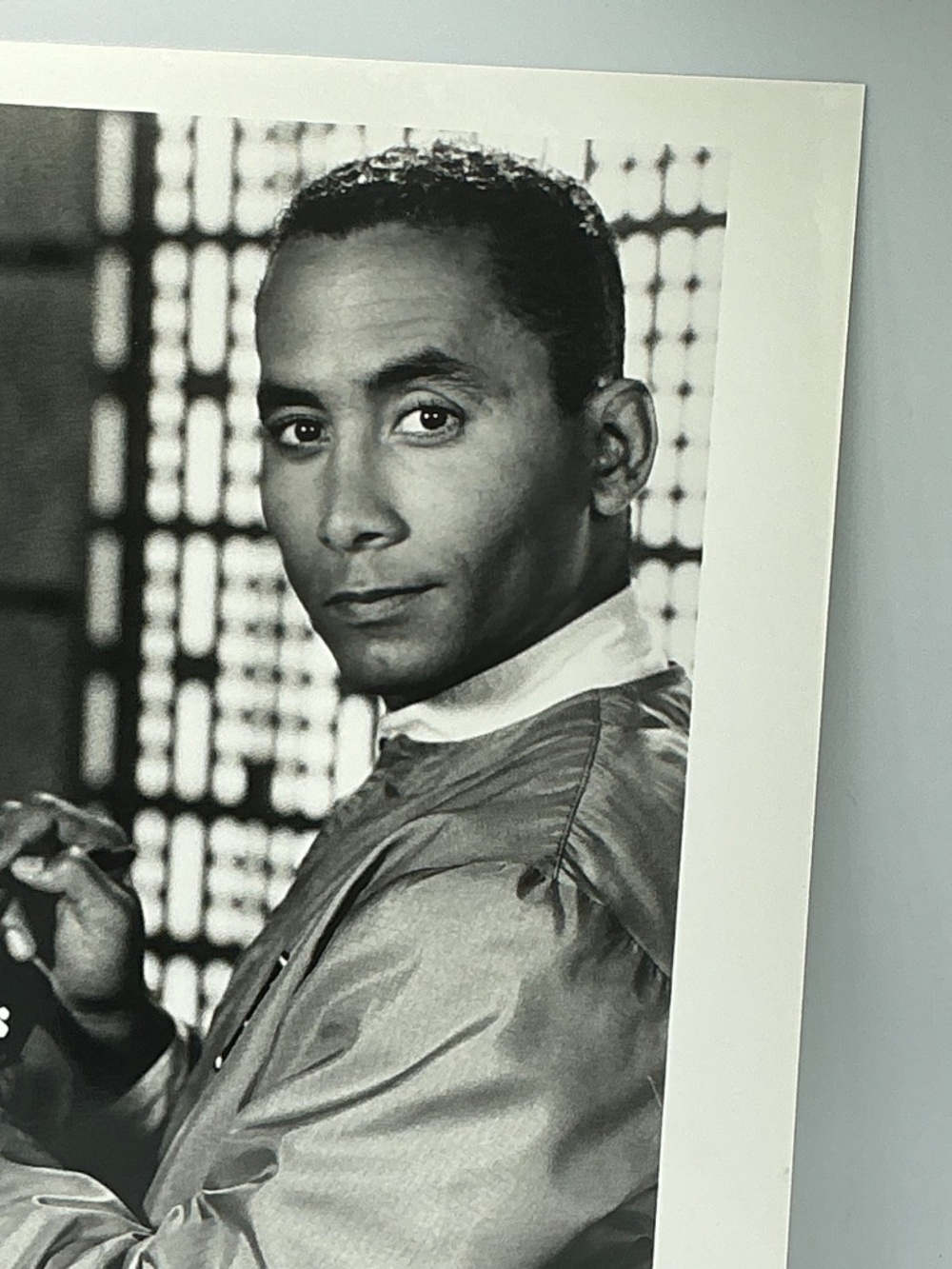 Richard Biggs Signed Dr Stephen Franklin Babylon 5 8x10 Photo Autograph B&W - Picture 3 of 7